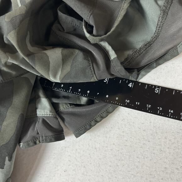 Athleta Mesh Racer Run Shorts Womens Size Small Green Army Camouflage Activewear - Picture 7 of 8